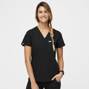 FIGS XS black scrub top.